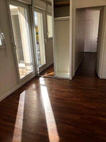 Appartement à vendre    3 pièces • 62 m2 Guyancourt