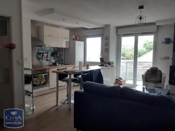 Appartement à louer 3 pièces 52.35m² Nîmes (30000)