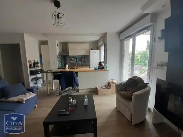 Appartement à louer 3 pièces 52.35m² Nîmes (30000)
