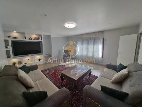 Vente                                                      Maison
                        
                     7 pièces                      225 m2                     à Coulommiers