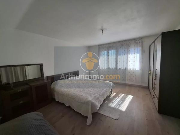 Vente                                                      Maison
                        
                     7 pièces                      225 m2                     à Coulommiers