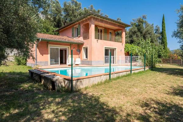 Villa 5P avec piscine, nature & confort