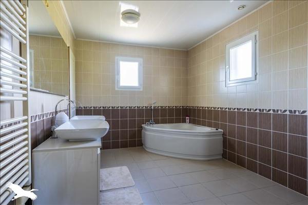 Maison à vendre |  Montchaude |  4 pièces | 118 m²