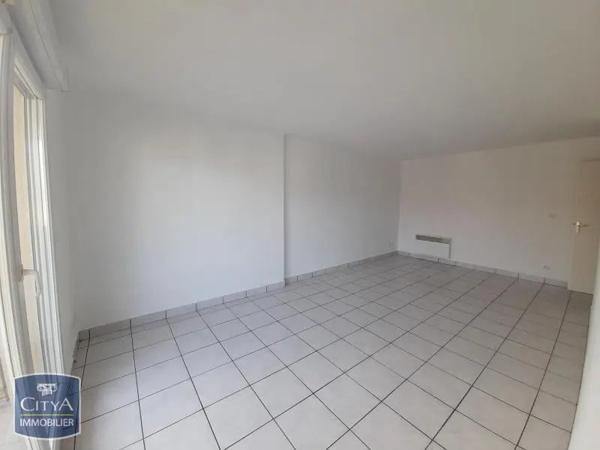 Appartement à louer 2 pièces 47.92m² Châteauroux (36000)