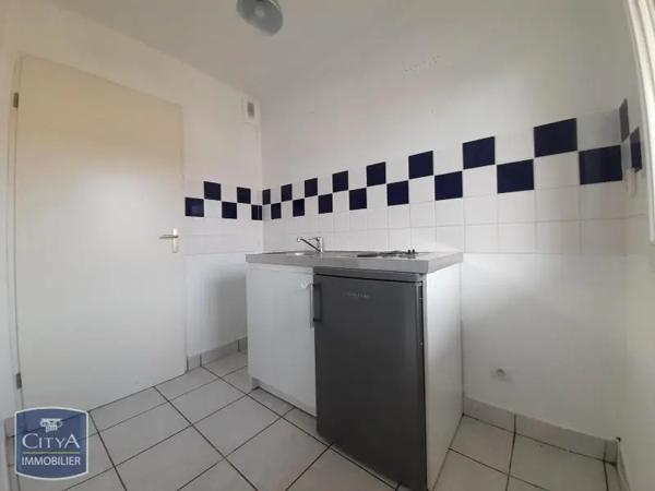 Appartement à louer 2 pièces 47.92m² Châteauroux (36000)