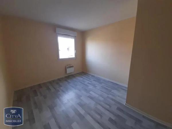 Appartement à louer 2 pièces 47.92m² Châteauroux (36000)