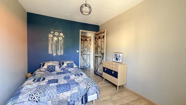 Vente                                                      Maison de village
                        
                     6 pièces                      112 m2                     à Aubigny-sur-Nère