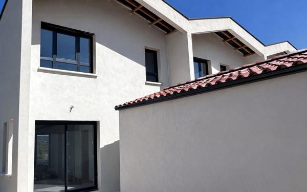 Maison à vendre    3 pièces •  Langlade