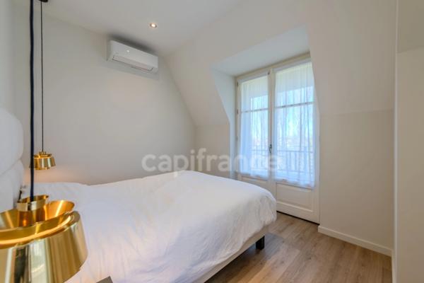 MAISON BOURGEOISE 255 M2 ENTIÈREMENT RÉNOVÉE, STUDIO DE 35 M2, PARC CLOS ET ARBORÉ DE 4 303 M2, 4 CHAMBRES DONT UNE SUITE PARENTALE, 3 GARAGES, PIÈCE DE VIE DE 88 M2, TERRASSE, JACUZZI,