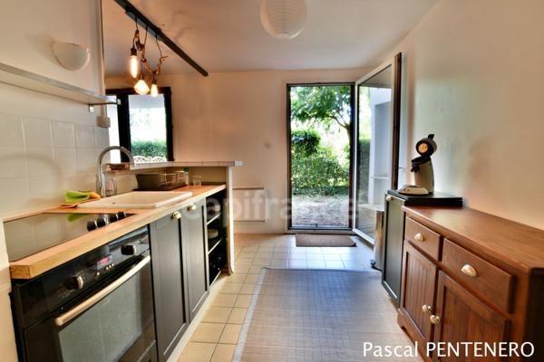 Charmant T2 meublé + jardin privatif 37 m² – lumineux – calme – parking