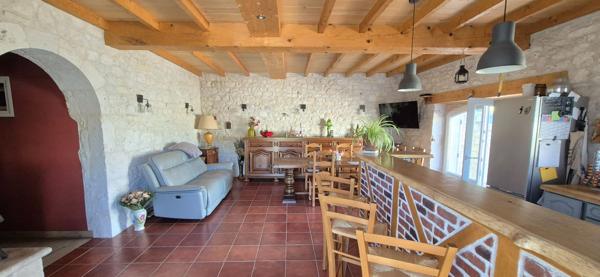 Vente ferme 180 m² 7 Pièces Montaigu-de-Quercy
