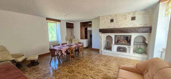 Vente ferme 180 m² 7 Pièces Montaigu-de-Quercy