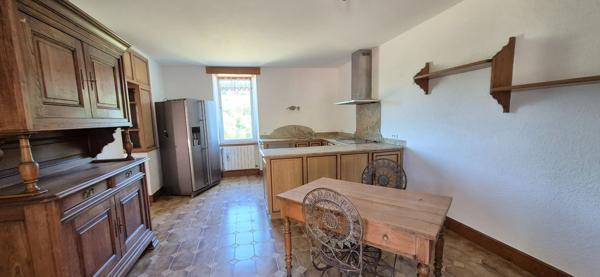 Vente ferme 180 m² 7 Pièces Montaigu-de-Quercy