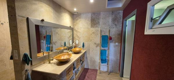 Vente ferme 180 m² 7 Pièces Montaigu-de-Quercy