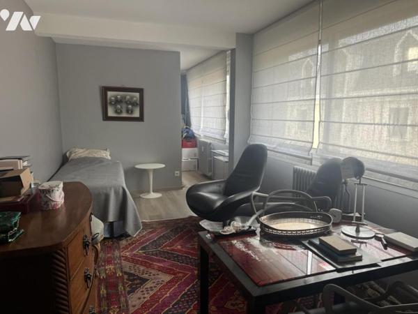 CAEN proche Port de plaisance - Appartement de 108 m2 - 3 chambres - Parking extérieur privatif.