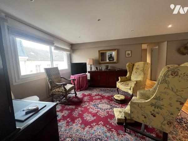 CAEN proche Port de plaisance - Appartement de 108 m2 - 3 chambres - Parking extérieur privatif.