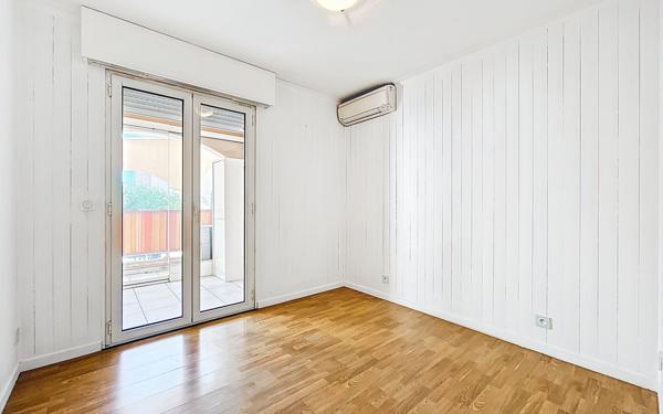 Appartement à vendre    3 pièces • 57,16 m2 Fréjus