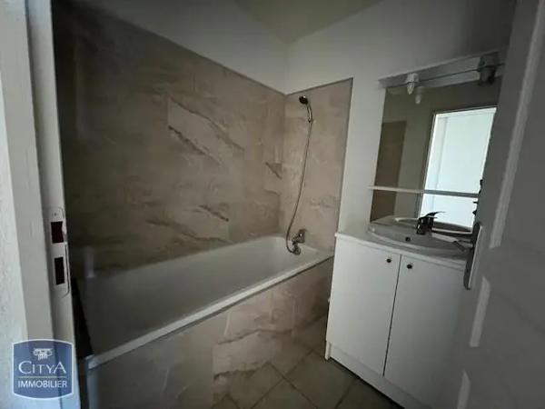 Appartement à louer 3 pièces 56.9m²