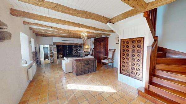 Propriete à vendre 6 pièces proche de ESQUIBIEN (29)