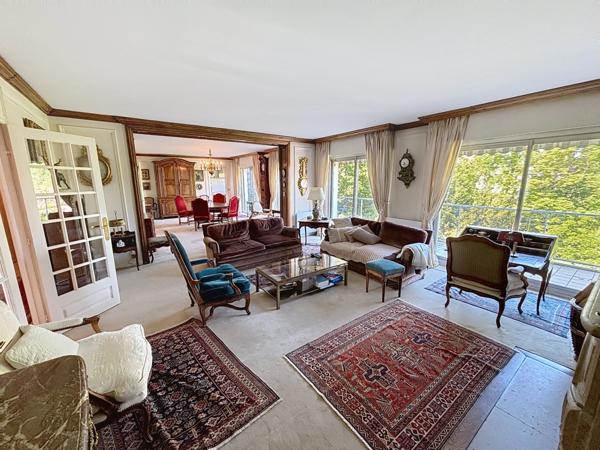 Appartement à vendre 6 pièces REIMS (51) balcons garages