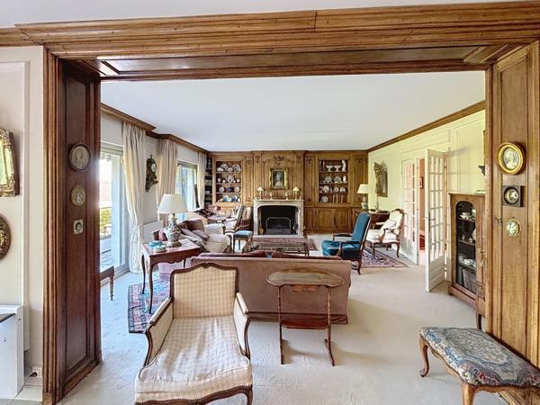 Appartement à vendre 6 pièces REIMS (51) balcons garages