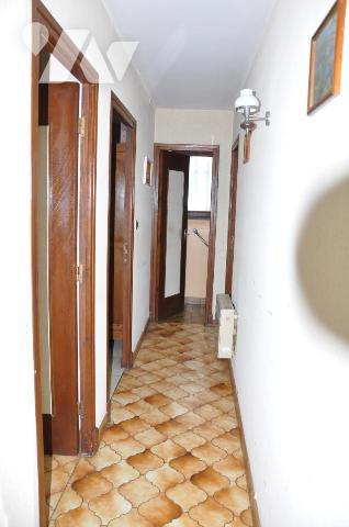 SEMEAC, maison  sur deux niveaux, T6, 3 chambres, 109 m2 hab, terrain de 616 m2.  Garages.