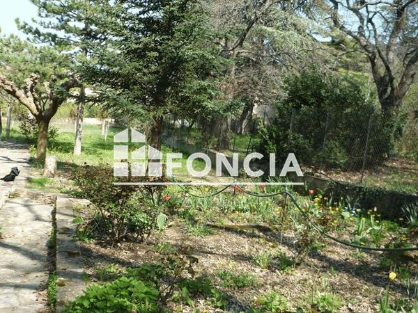 Location Maison 5 pièces 171.1 m² - 399 RUE OSCAR ROULET Robion 84440