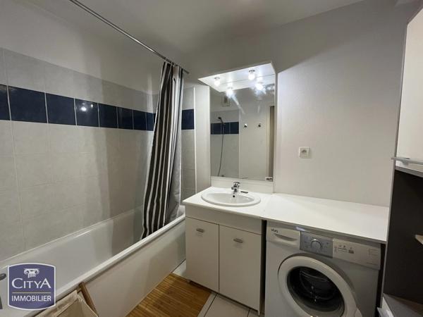 Appartement à vendre 2 pièces 48.96m² Laval (53000)
