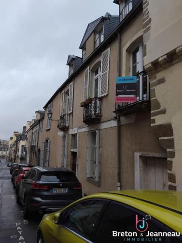 Maison centre de Laval