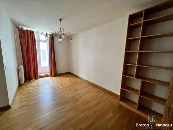 Maison centre de Laval