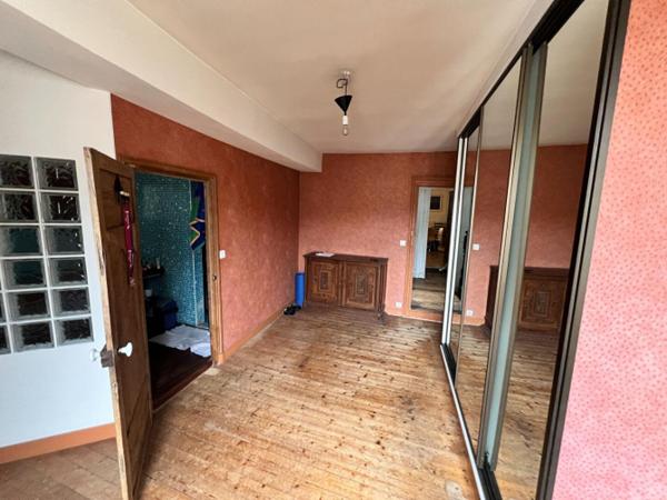 Maison centre de Laval