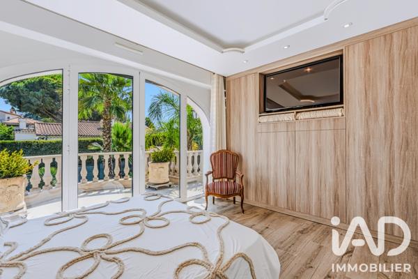 Maison (prestige) à vendre 7 pièces 222,1 m² Mandelieu-la-Napoule