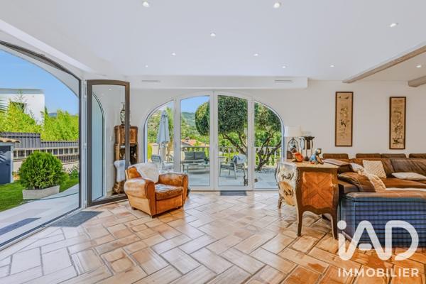 Maison (prestige) à vendre 7 pièces 222,1 m² Mandelieu-la-Napoule