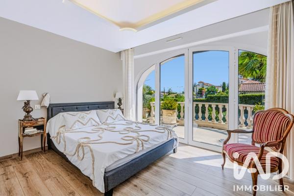 Maison (prestige) à vendre 7 pièces 222,1 m² Mandelieu-la-Napoule
