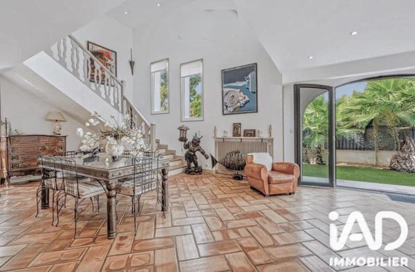 Maison (prestige) à vendre 7 pièces 222,1 m² Mandelieu-la-Napoule