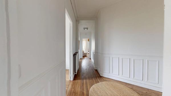 Location                                                      Appartement
                        
                     3 pièces                      69 m2                     à Vitry-sur-Seine