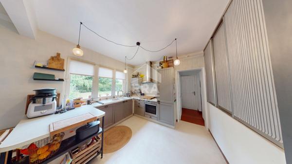 MAISON DE CARACTÈRE DE PLUS DE 208 M² ? 5 CHAMBRES ? VIE DE PLAIN-PIED ? PARCELLE DE 2 300 M²