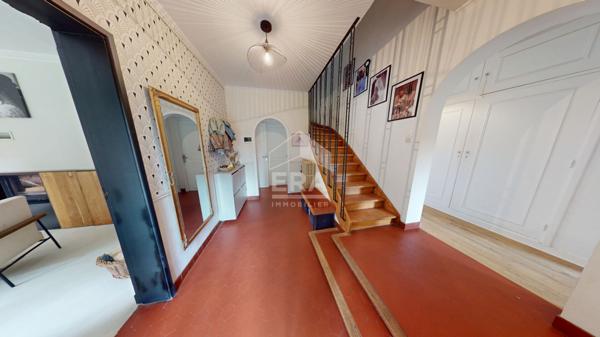 MAISON DE CARACTÈRE DE PLUS DE 208 M² ? 5 CHAMBRES ? VIE DE PLAIN-PIED ? PARCELLE DE 2 300 M²