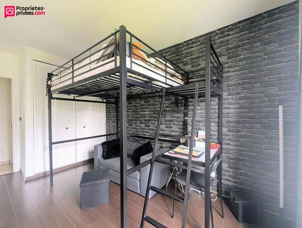 Maison individuelle 7 pièces de 145m² avec jardin clos de 660m²