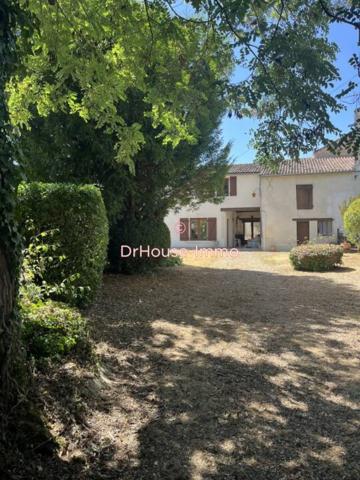 Maison à vendre 8 pièces de 222 m²
