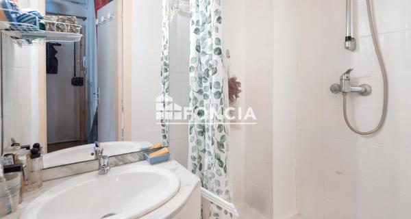 À vendre Studio 25.74 m² - Paris 75010
