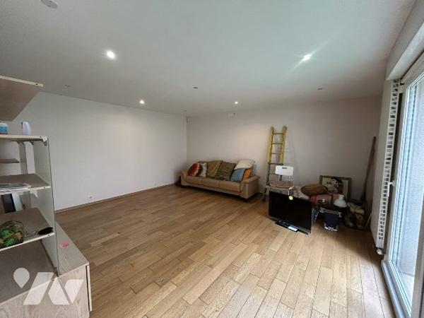 Maison habitable de plain-pied jardin garage