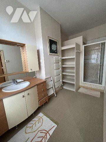 Maison habitable de plain-pied jardin garage