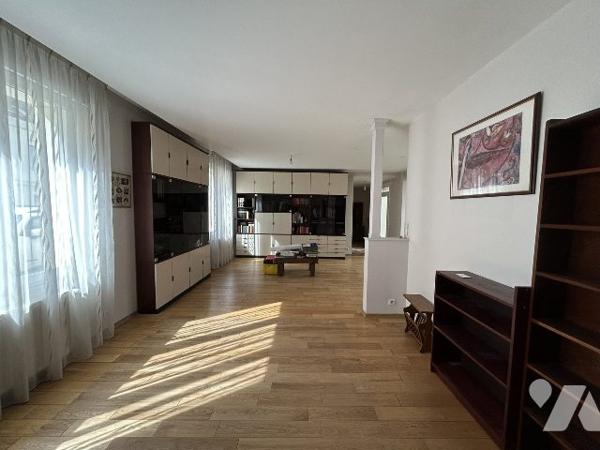 Maison habitable de plain-pied jardin garage