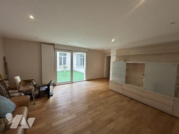 Maison habitable de plain-pied jardin garage