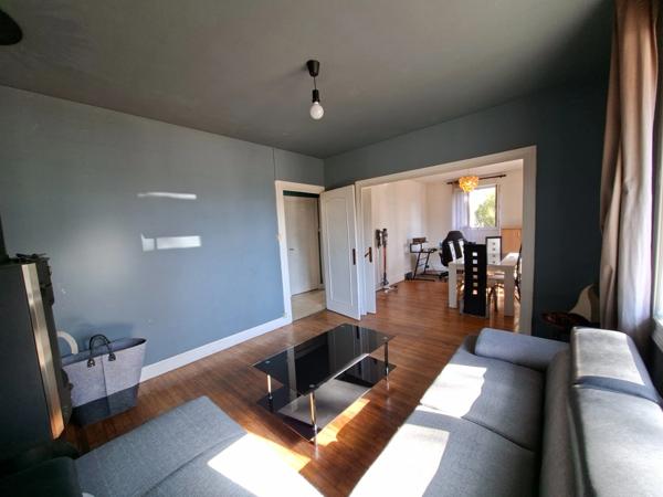 Maison à vendre centre Le Bugue avec garage (24)