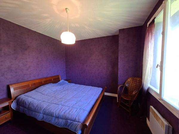 Maison à vendre centre Le Bugue avec garage (24)