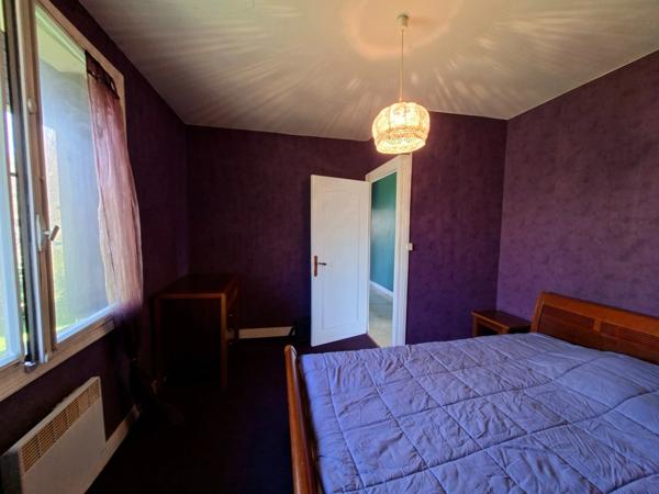 Maison à vendre centre Le Bugue avec garage (24)