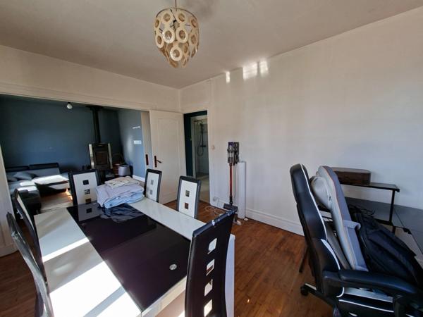 Maison à vendre centre Le Bugue avec garage (24)