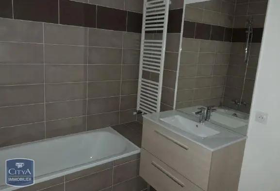 Appartement à louer 2 pièces 42.86m²